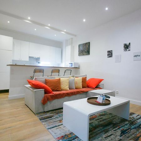 Warm 2 Bedrooms Apartement - C38 Paris Bagian luar foto