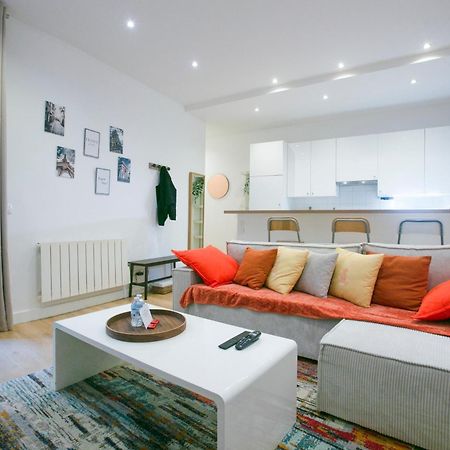 Warm 2 Bedrooms Apartement - C38 Paris Bagian luar foto