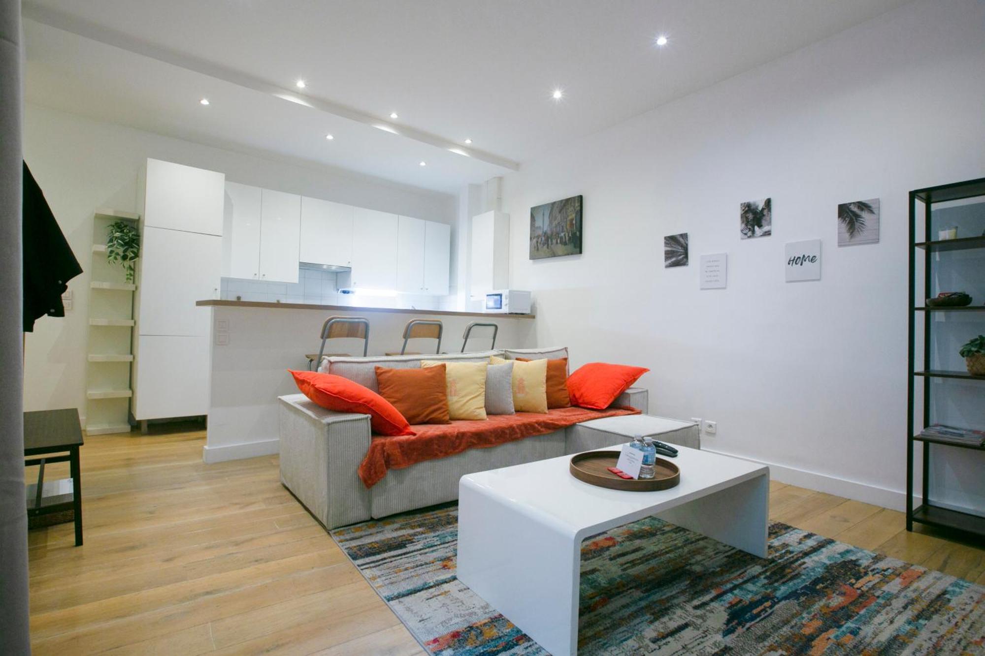 Warm 2 Bedrooms Apartement - C38 Paris Bagian luar foto