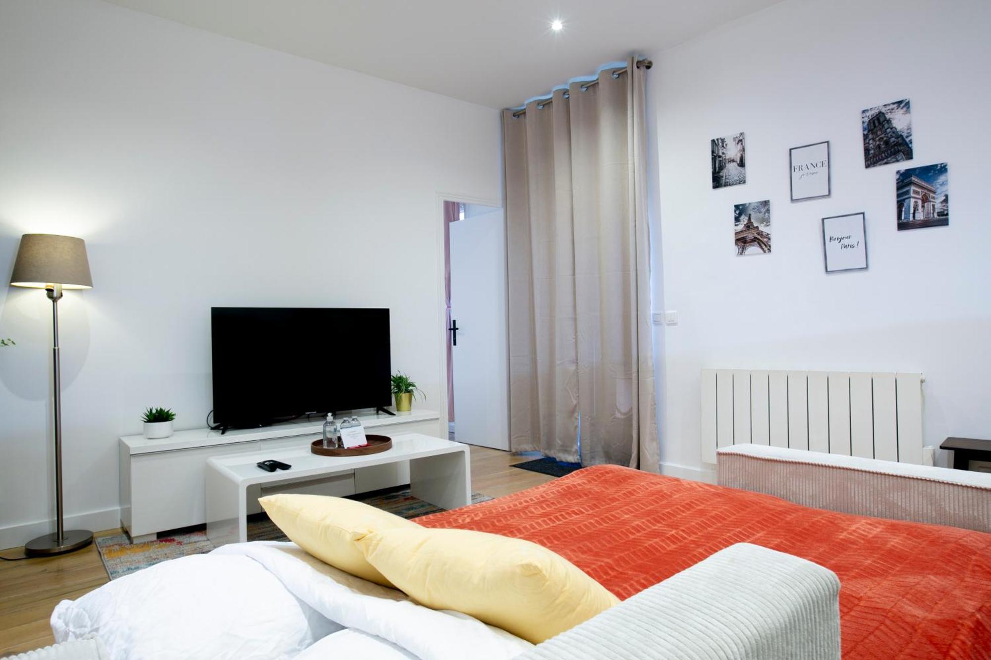 Warm 2 Bedrooms Apartement - C38 Paris Bagian luar foto