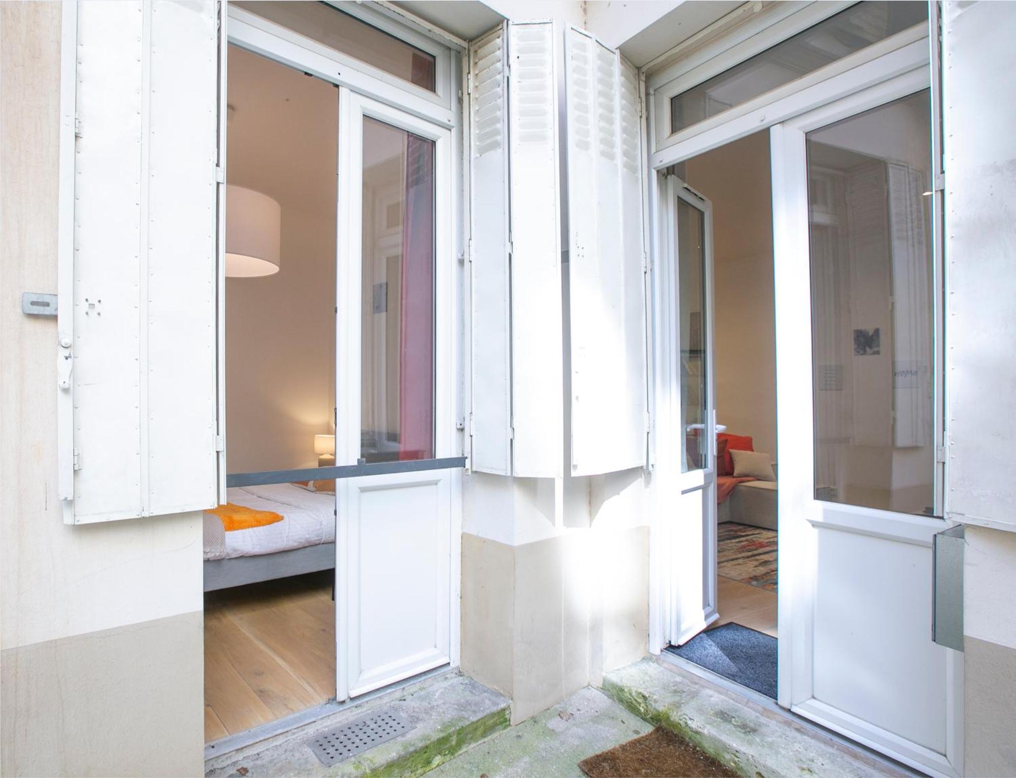 Warm 2 Bedrooms Apartement - C38 Paris Bagian luar foto
