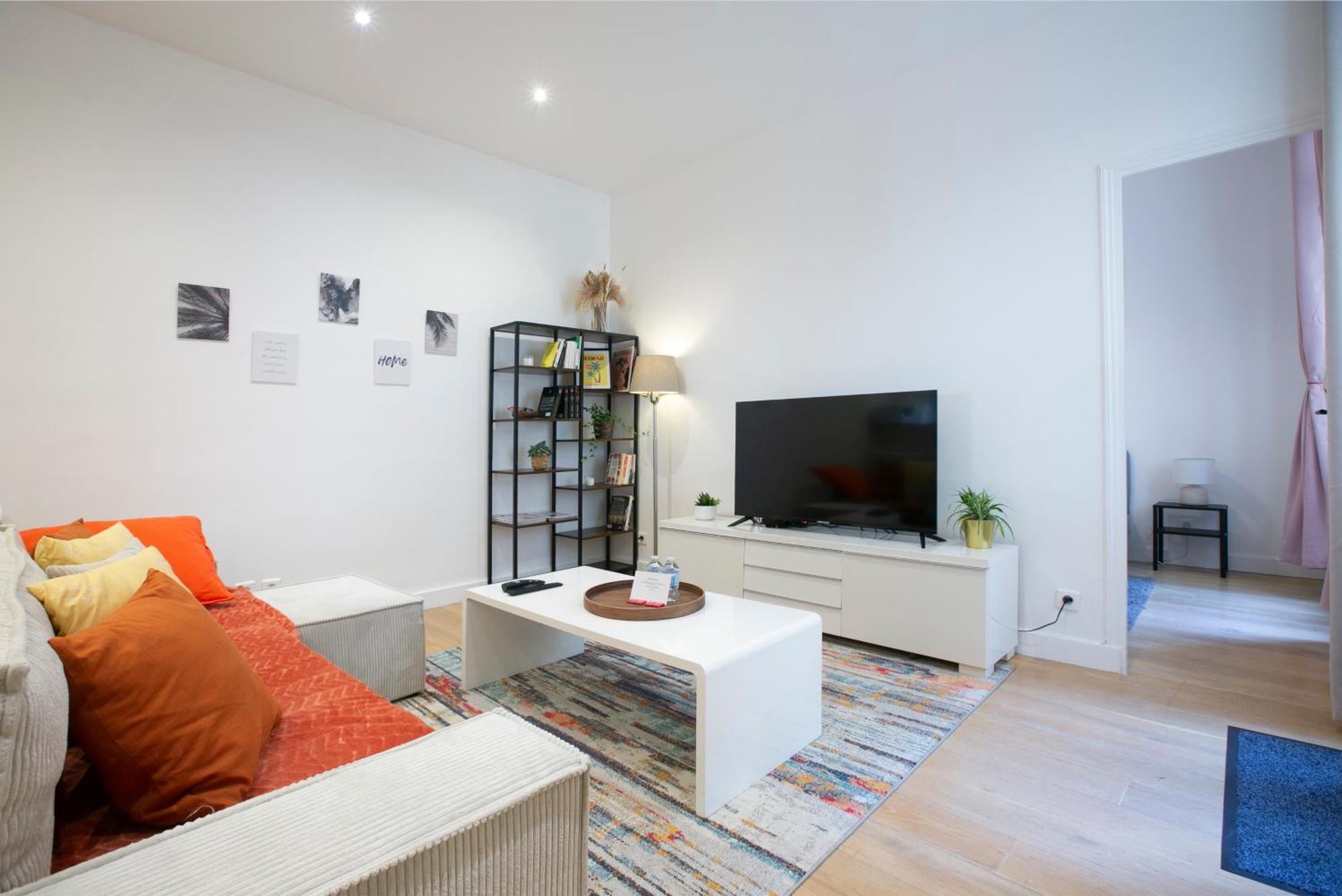 Warm 2 Bedrooms Apartement - C38 Paris Bagian luar foto