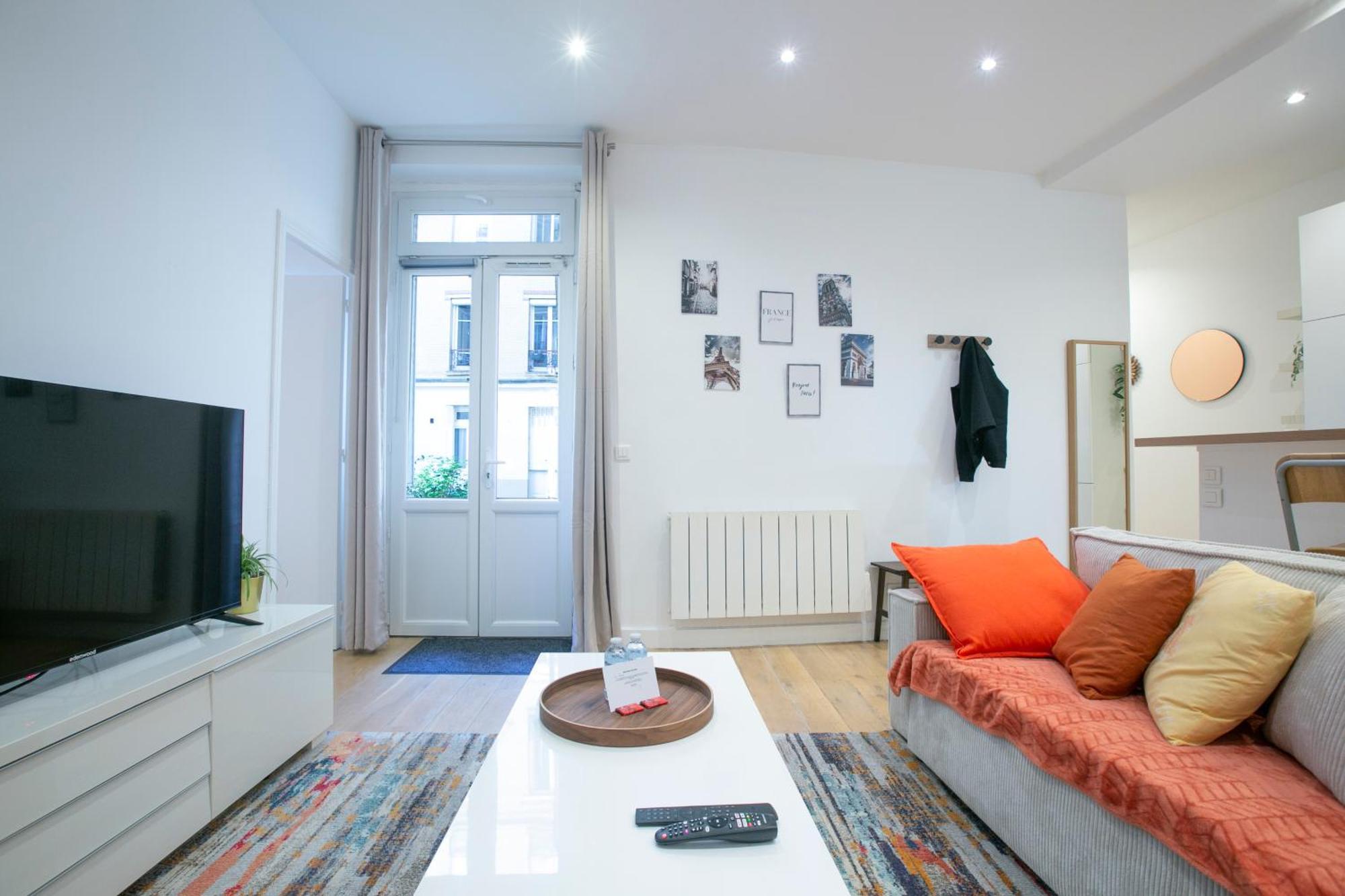 Warm 2 Bedrooms Apartement - C38 Paris Bagian luar foto